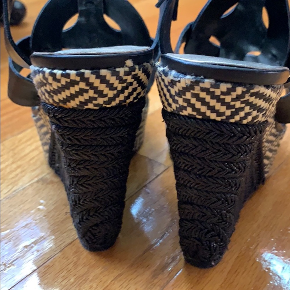 Sandals - Picture 4 of 7